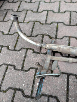 Jawa 50 - 20 -21 - 23 pionýr mustang brzda kříž stojan