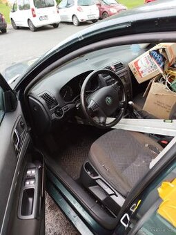 Prodam dily octavia 2  motor 2.0 103 pd tdi - 1
