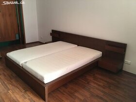 Manželská postel Ikea