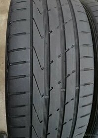 Použité pneumatiky Hankook 215/45 R18 93Y