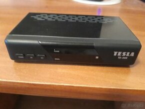 Prodám DVB T2 tuner TESLA TE 300