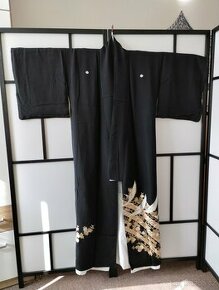 Černé kimono Tomesode s jeřáby