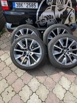 Aku kola Superb III r18 Letni