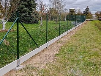 Prodám nový plot 600bm  včetně podhrabů