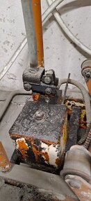 Koupim ruční hydraulickou pumpu