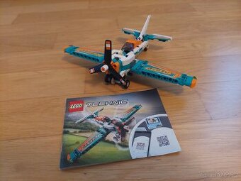 LEGO Technic Závodní letadlo 42117