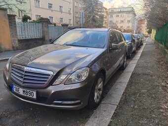 Mercedes E220 (W212) 125 kw, manuál, r.v. 2010