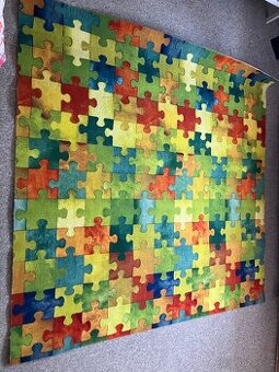 Dětský barevný koberec puzzle 200x200cm