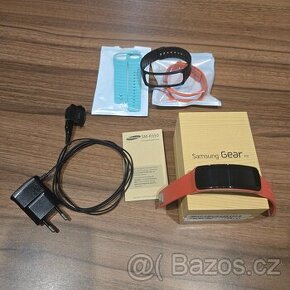 Chytrý náramek Samsung Gear Fit (SM-R350)