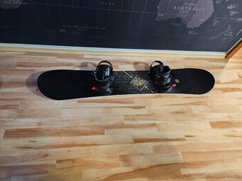 Snowboard Rossignol RS + vázání Rossignol RS délka 155cm
