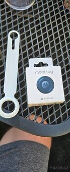 Lokalizační čip Motorola tag Reflector s podporou Find My