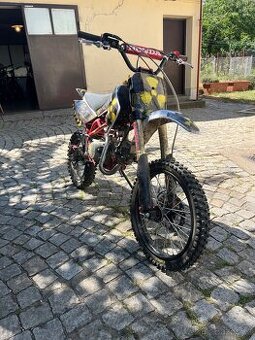 Thunder Ultimate Racing Pro 125 REZERVOVÁNO