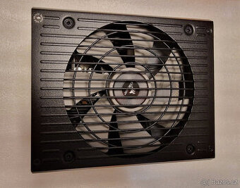 Corsair RM750i
