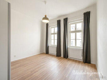 Pronájem bytu 1+kk, Hybešova, Karlín, 19200 Kč/měs, 33 m2