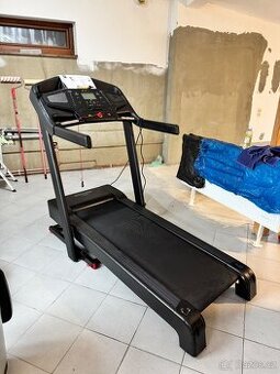 Běžecký pás domyos T900D