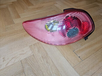 Zadní světlo Peugeot 206 CC