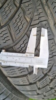 Pneu 215/50 R17 95V XL