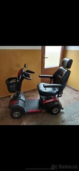 Elektrický invalidní scooter