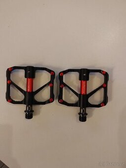 Pedály na horské kolo MTB