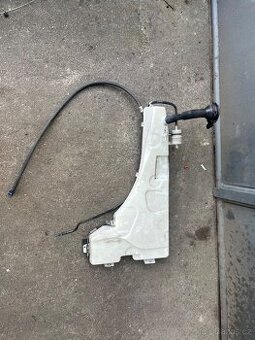 BMW X5 E70 nádržka ostřikovačů