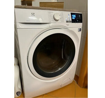 Pračka se sušičkou AEG / electrolux 2v1 7kg