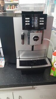 Kávovar Jura X8