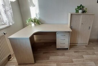 Psací stůl s kontejnerem a komodou