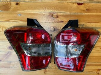 84201-SG000 SVĚTLO ZADNÍ PRAVÁ+LEVÁ SUBARU FORESTER