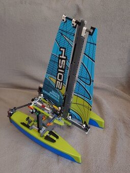LEGO Technic 42105