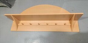 Polička na keramiku