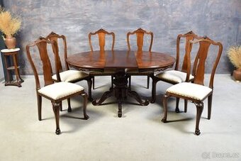 STAROŽITNÝ STŮL+ ŠEST ŽIDLÍ - OŘECHOVÉ DŘEVO