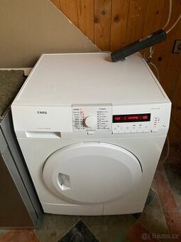 Sušička s tepelným čerpadlem zn. AEG