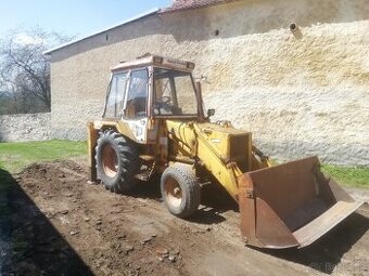 Kolový bagr JCB 3CX