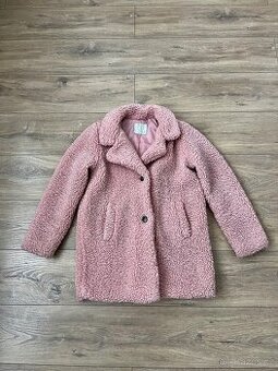 Parádní dívčí kabátek