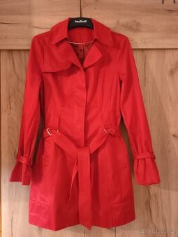 Jarní kabátek vel 38