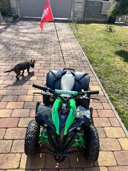 Elektrická čtyřkolka