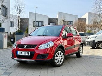 Suzuki SX4 1.6 benzín 2014 1 majitel nová stk 35 xxx km
