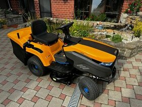 Akumulátorový zahradní traktor Stiga e-ride c-500
