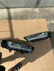 xenon audi q7 15- 4m levy pravy svetlo matrix svetlo