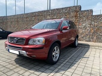 Volvo XC90 2.4 AUT MOMENTUM, KŮŽE 7 MÍST TOP STAV