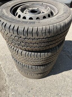 Michelin 215/65 R15" C s ráfky Tranzit 6,5J x 15 ET60 5x160