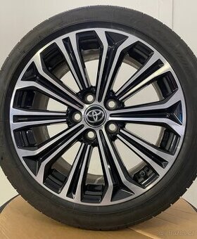 Orig Toyota Corolla r17 + 225/45/17 85-90%