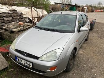 prodám ford Focus r.v. 2003 1.8 benzínová verze
