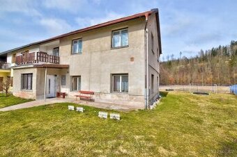 Prodej rodinné domy, 180 m2 - Hostinné - 1
