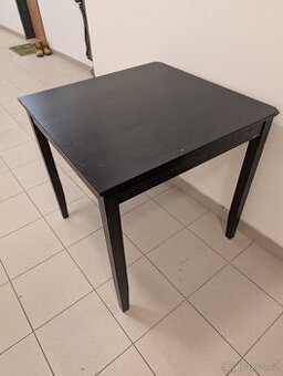 Jídelní stůl + 2 židle