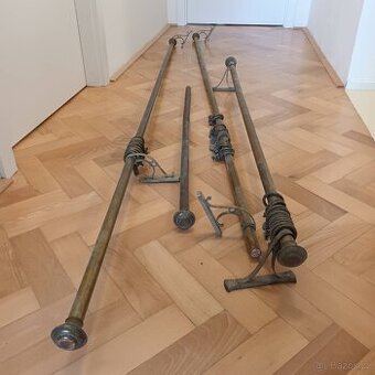 Mosazné starožitné garnýže