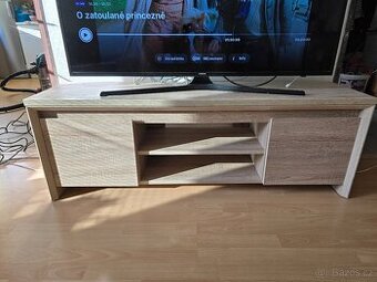 Tv stůl