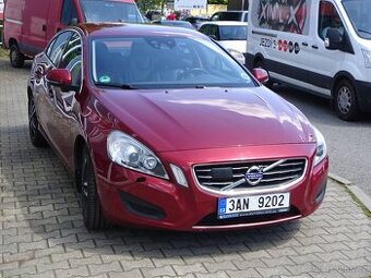 Volvo S60 2.0D r.v.2010 (120 kw) serviska Koupeno ČR