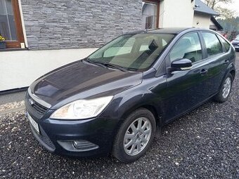 Ford Focus 1.6i 74kw Facelift Nová STK