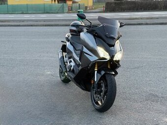 Forza 750 2024 Čr - 1